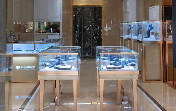 哪里能联系到高端珠宝展柜厂？